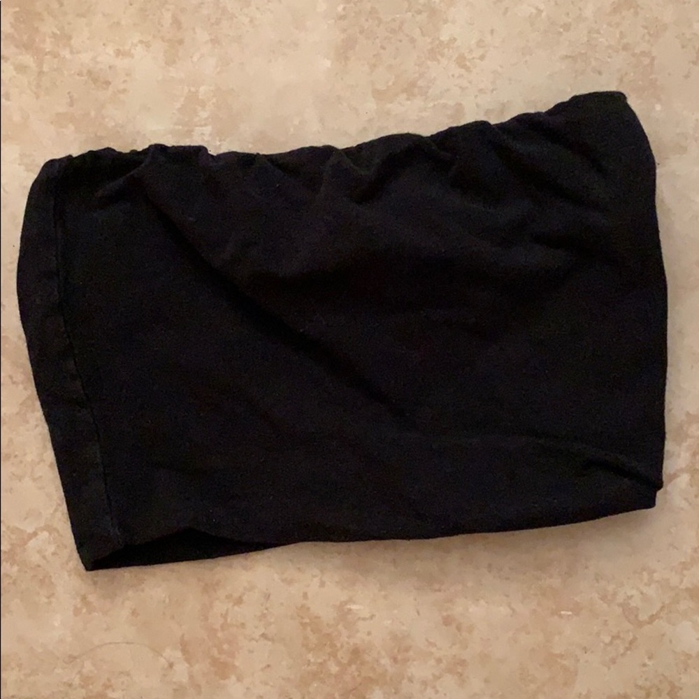 black crop top